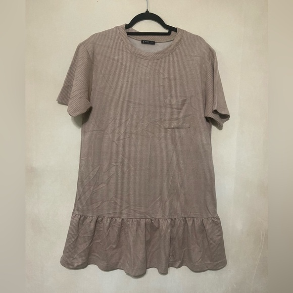 Very J LIKE NEW The Piper drop waist ribbed baby doll ruffle bottom dress size L - Picture 3 of 5